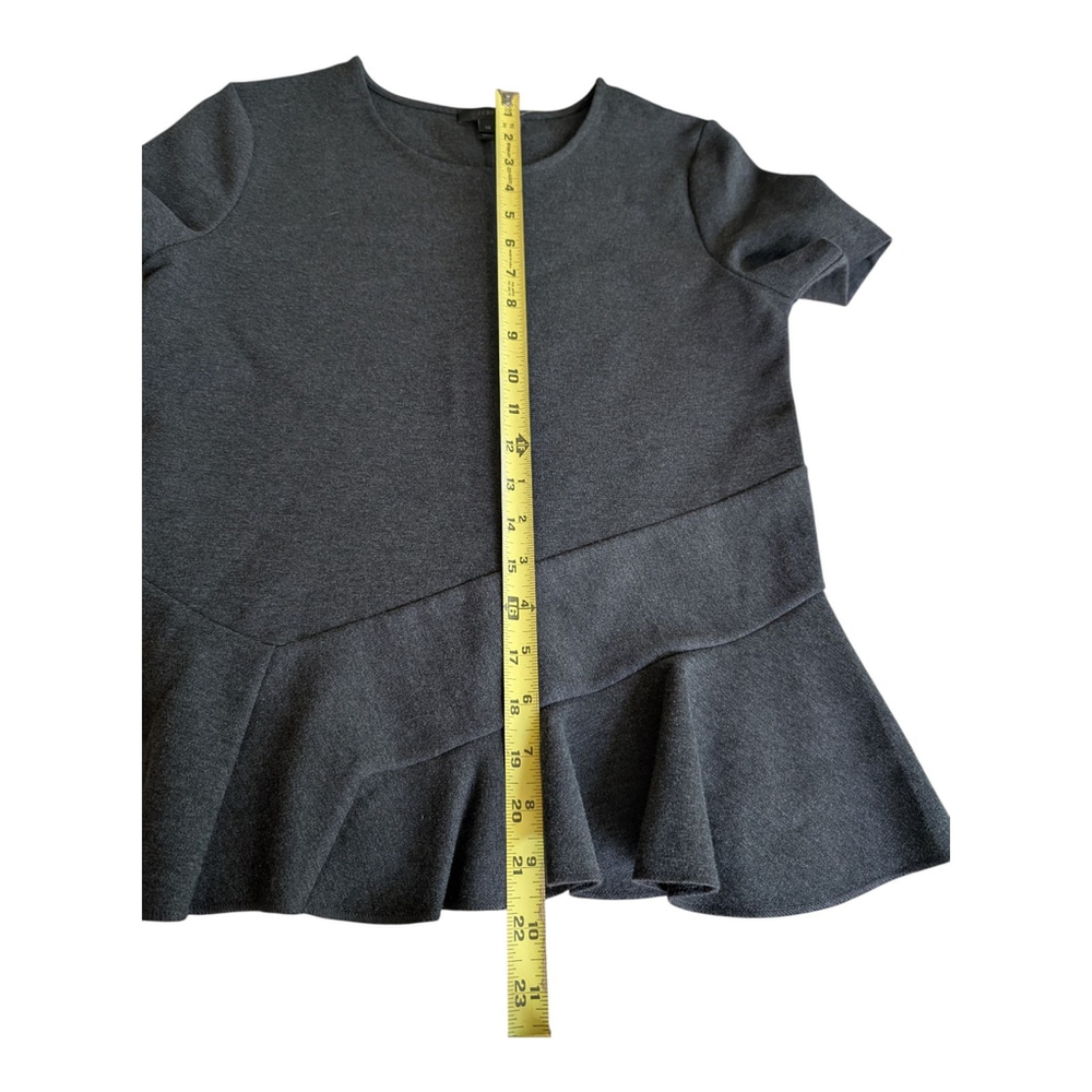 NEW J Crew Ponte Knit Charcoal Gray Peplum Short Sleeve Top Size XS Versatile - Picture 5 of 8